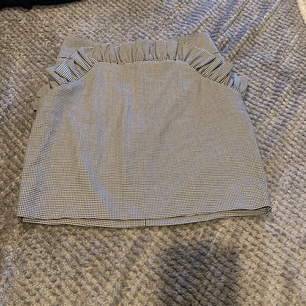 H&M Houndstooth print black and white skirt